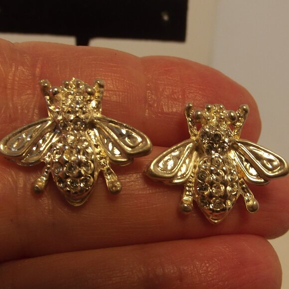 Cute Bee Earrings Silver Plate with Rhinestone Tail - Picture 1 of 5